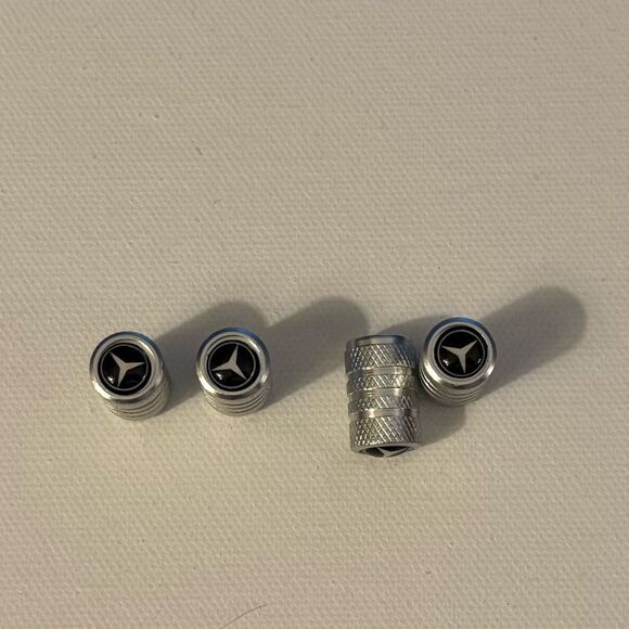 Mercedes Valve Stem Caps in Silver Set of 4 NWT - Picture 1 of 4